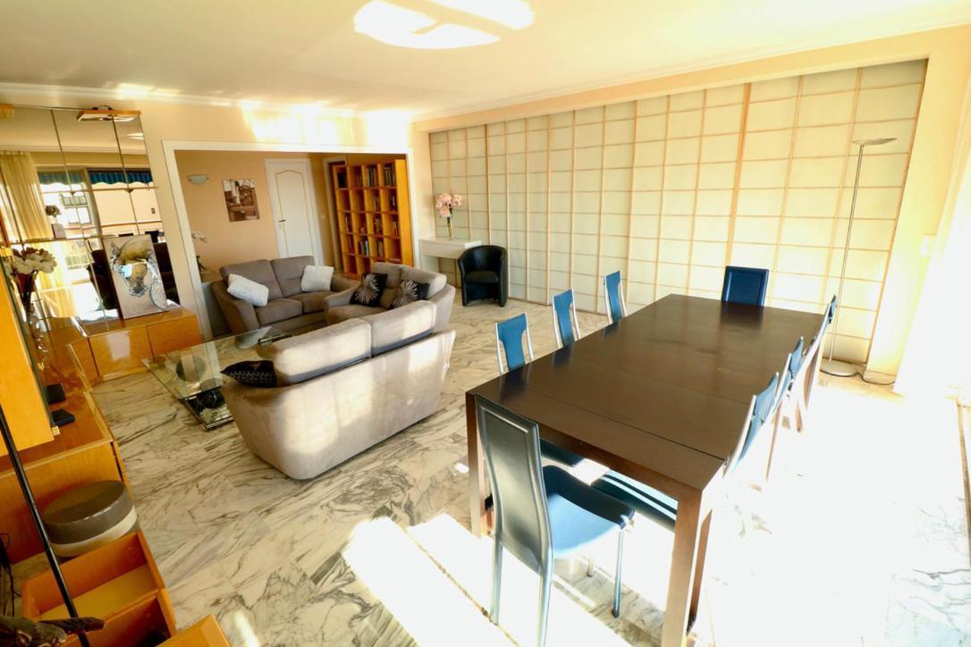 2, 3 And 4 Bedroom Sea View Forville Apartments 5 Mins From The Palais Кан Екстериор снимка