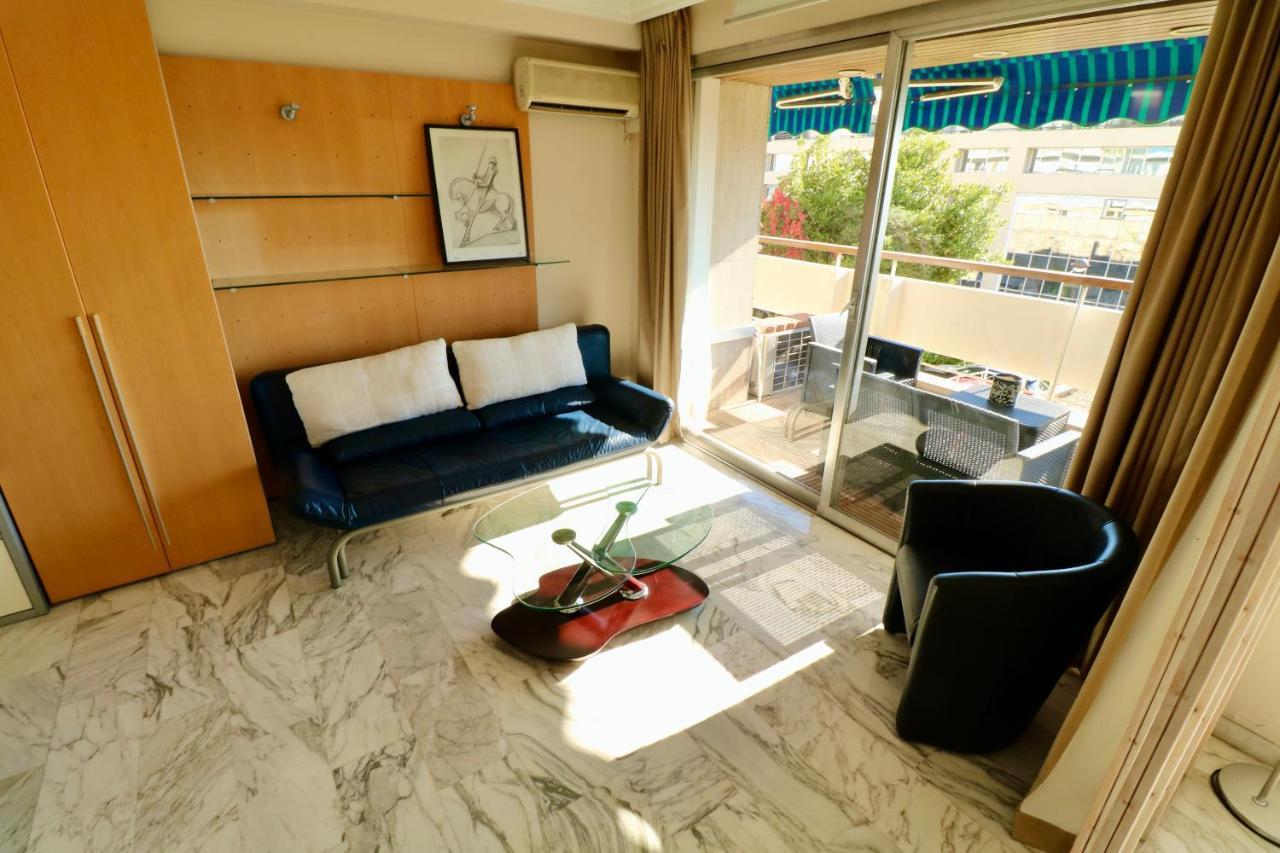 2, 3 And 4 Bedroom Sea View Forville Apartments 5 Mins From The Palais Кан Екстериор снимка