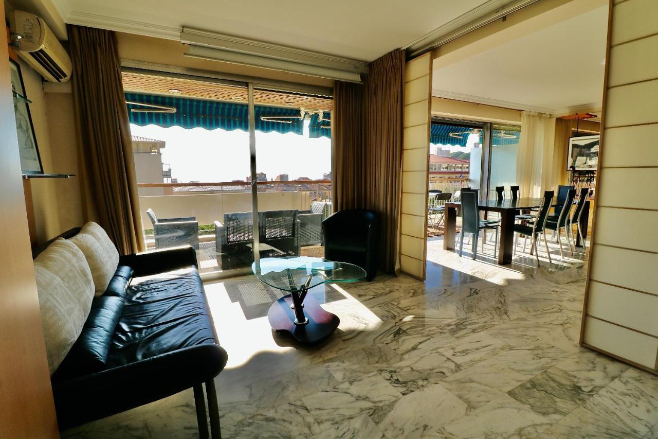 2, 3 And 4 Bedroom Sea View Forville Apartments 5 Mins From The Palais Кан Екстериор снимка