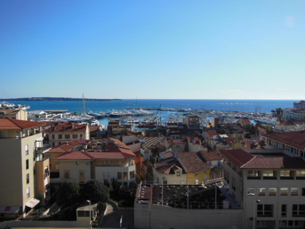 2, 3 And 4 Bedroom Sea View Forville Apartments 5 Mins From The Palais Кан Екстериор снимка