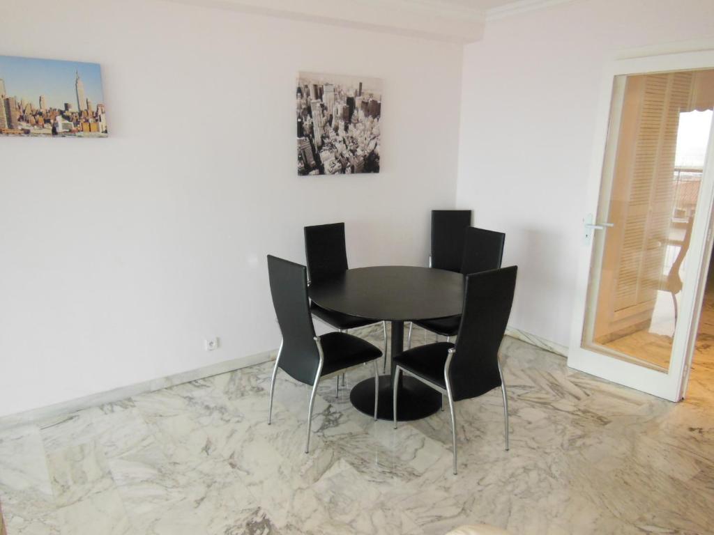 2, 3 And 4 Bedroom Sea View Forville Apartments 5 Mins From The Palais Кан Стая снимка