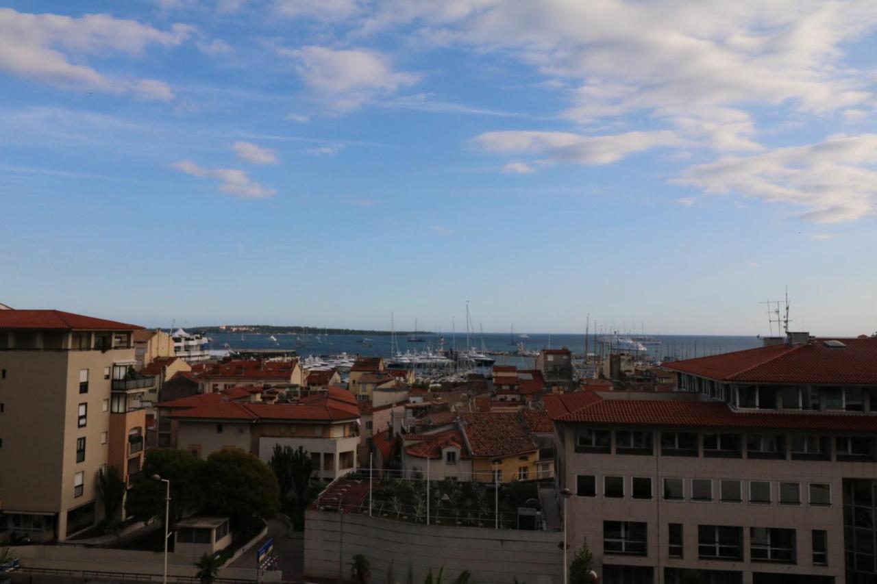 2, 3 And 4 Bedroom Sea View Forville Apartments 5 Mins From The Palais Кан Екстериор снимка